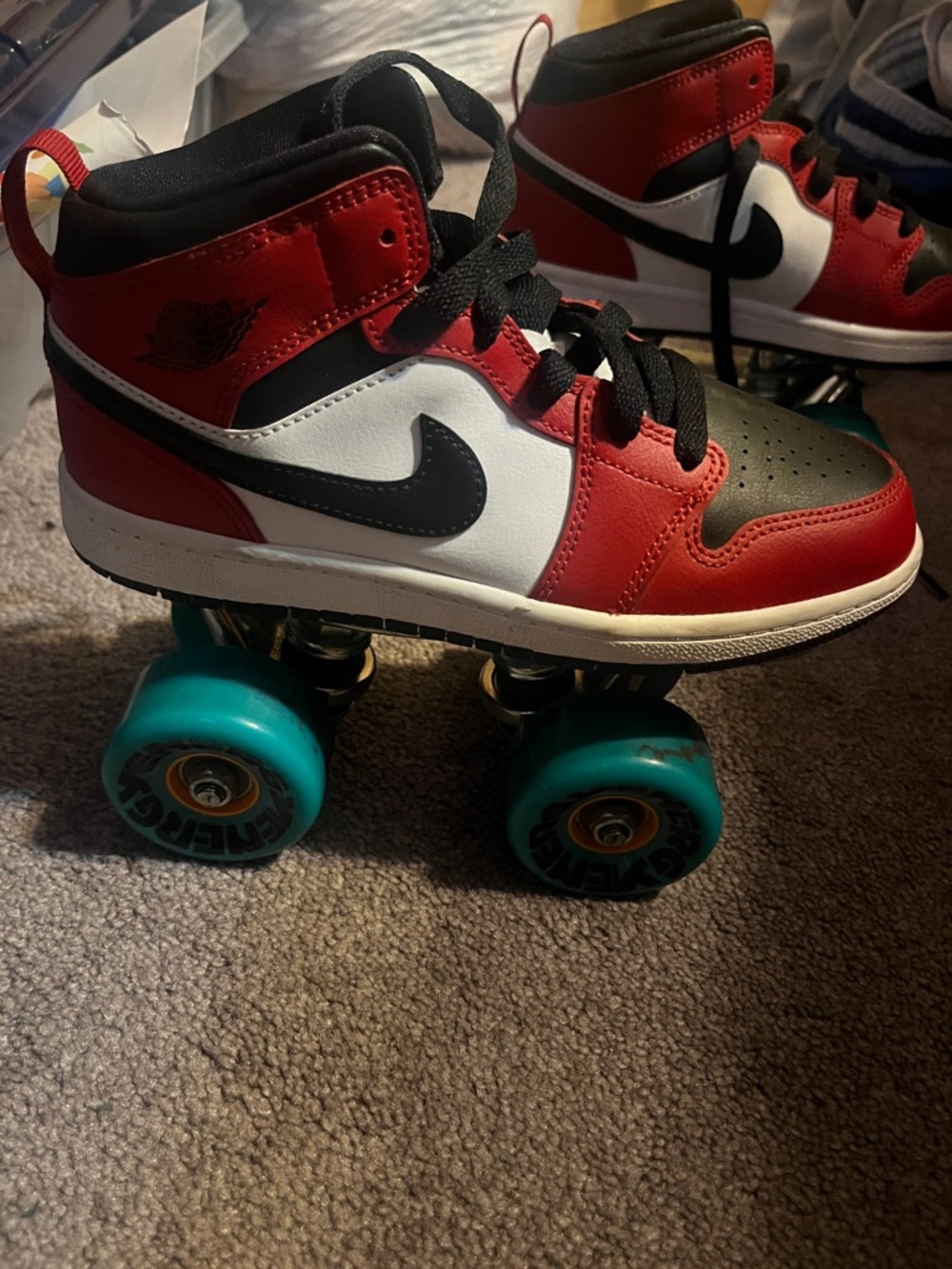 Custom Roller Skates: Jordan Kids' Black & White Low-Top Roller Skates Sneakers